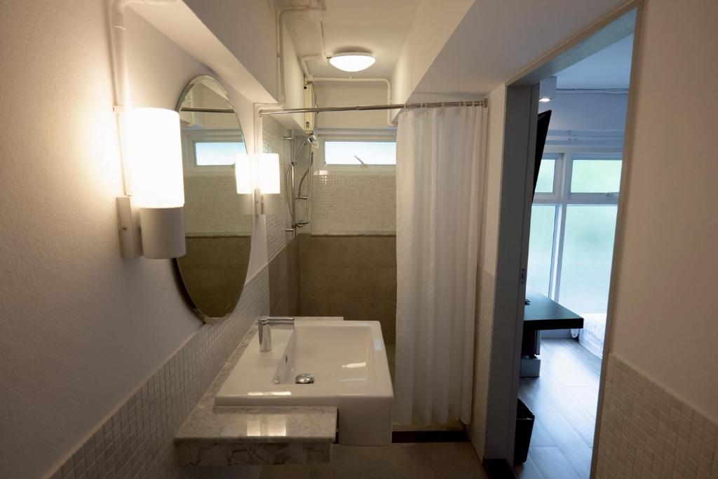 Surachet at 257 Boutique House - Resim 22