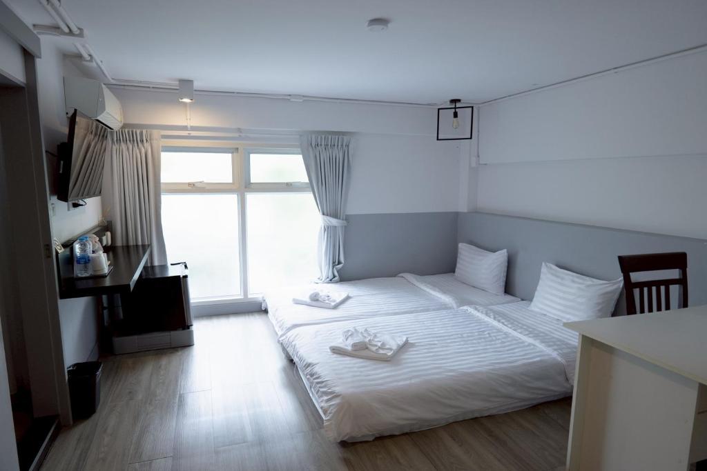 Surachet at 257 Boutique House - Resim 26