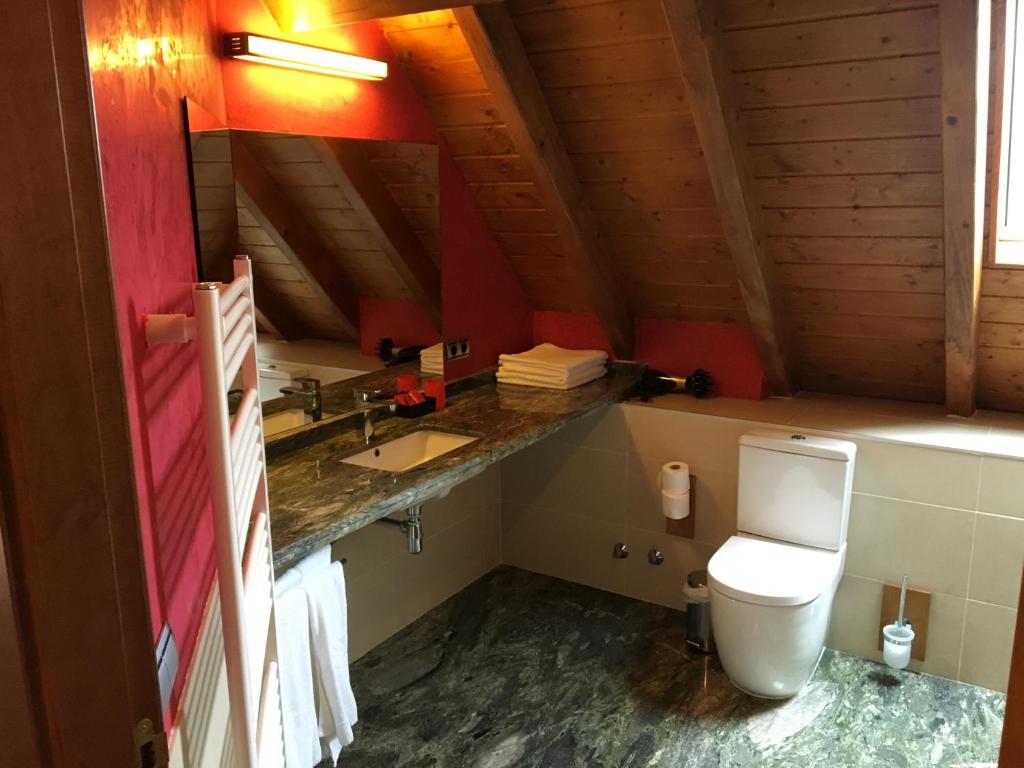 Koupelna v ubytování Casa Rural Roncesvalles