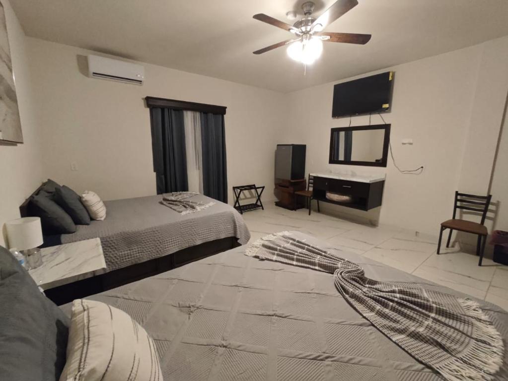 Hotel Nueva Odisea - Twin Room