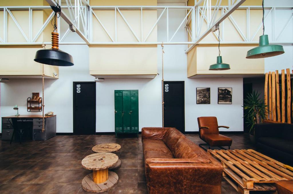 Posezení v ubytování La Joya Hostel