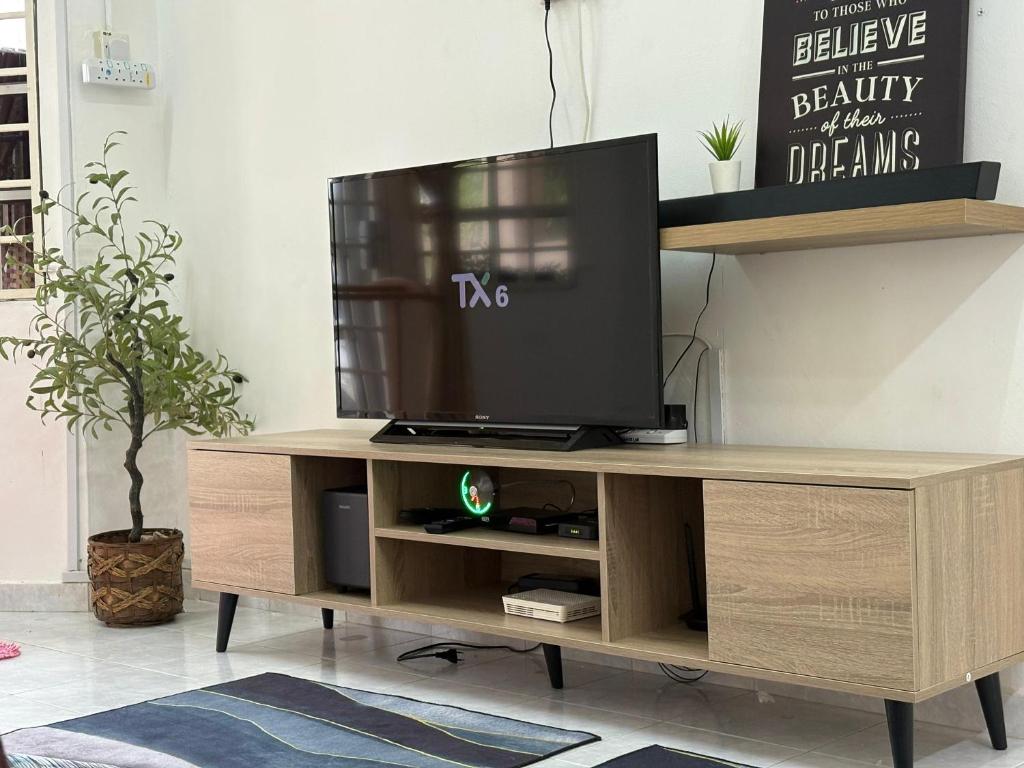 Televisyen dan/atau pusat hiburan di Amni Home Kuala Terengganu