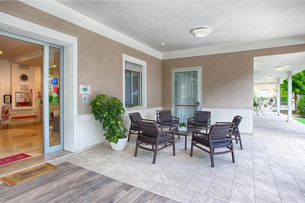 Posezení v ubytování B&B Hotel Serenità