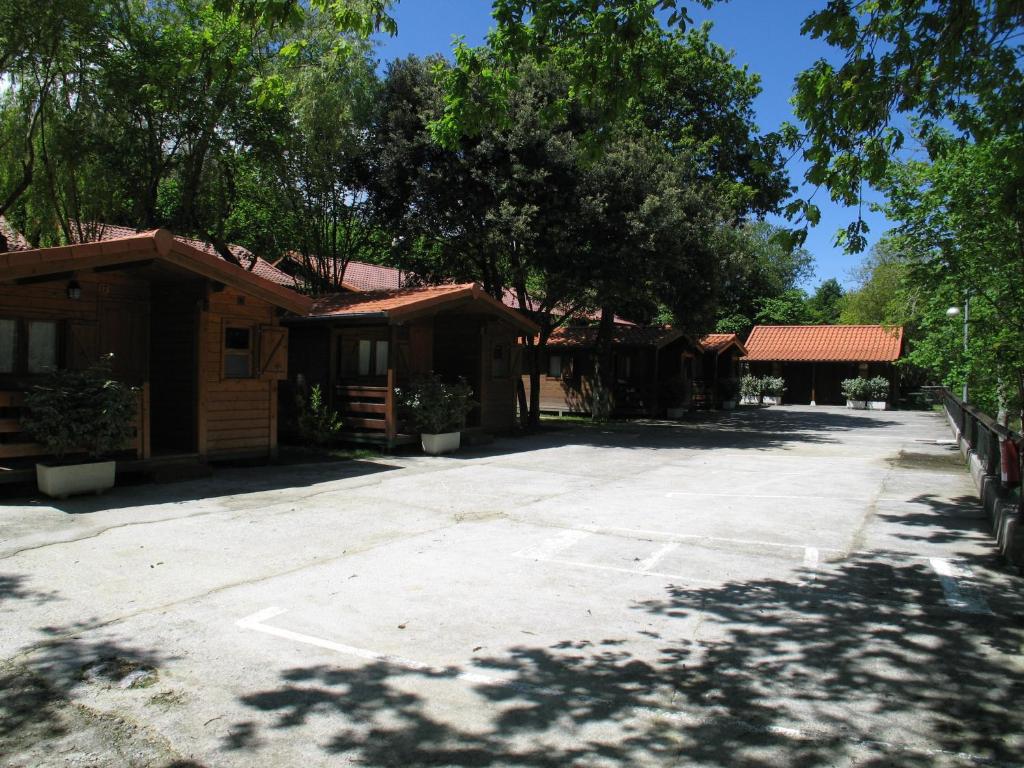 Booking.com: Camping Rio Purón , San Roque del Acebal, España ...