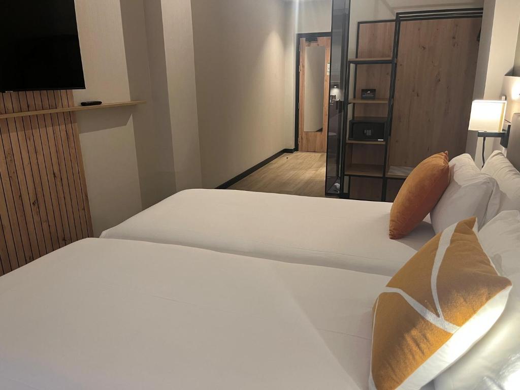 voco Bilbao - City by IHG - Resim 42