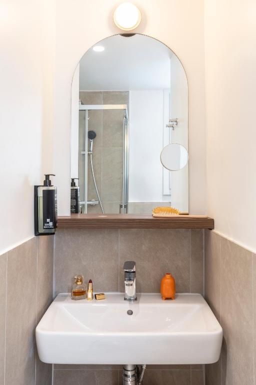 Ibis Styles Paris Jardin de la Villette - Rénové en 2025 - Resim 38