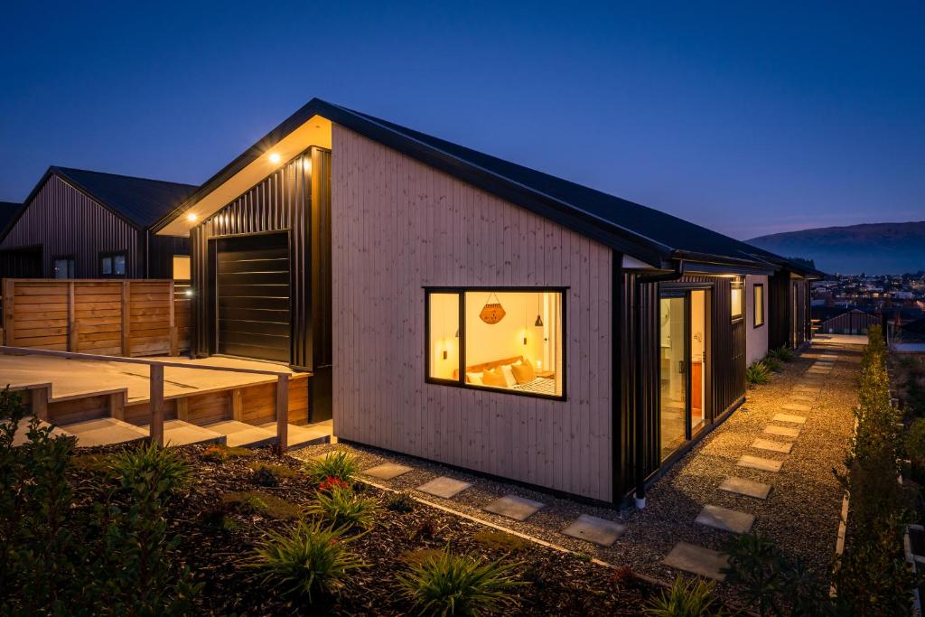 Peaks and Pines Wanaka - Resim 2