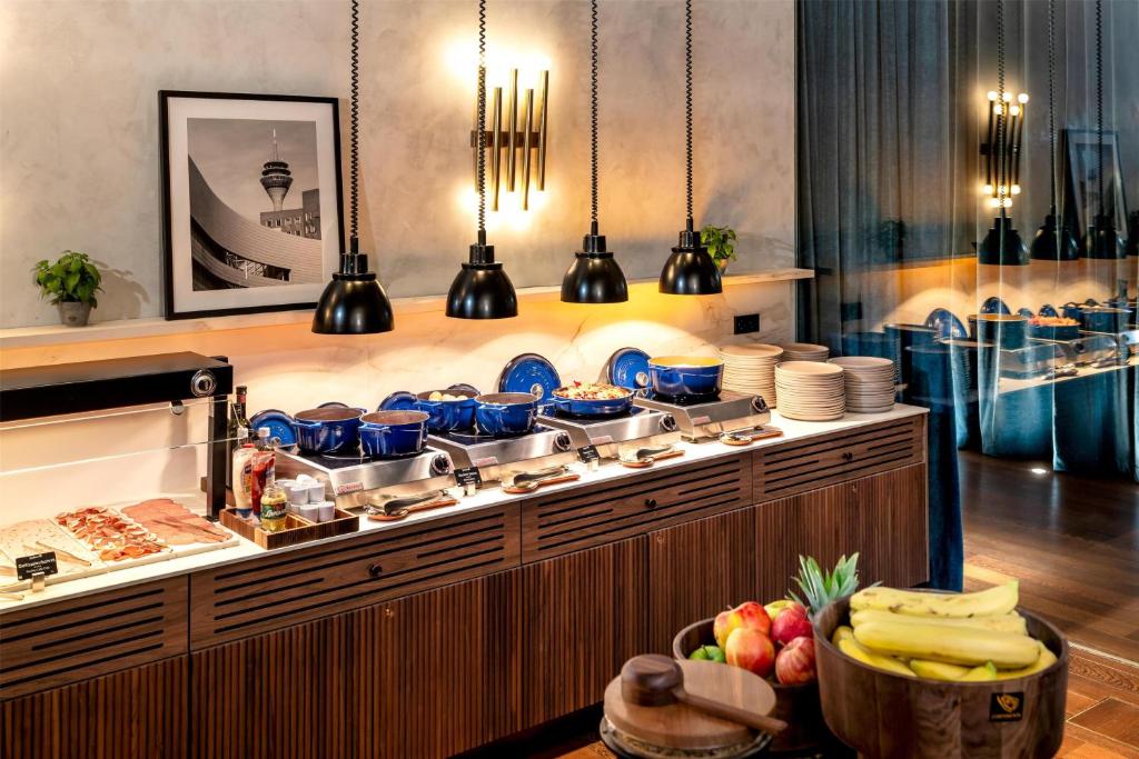 Radisson Blu Media Harbour Hotel, Düsseldorf - Resim 44