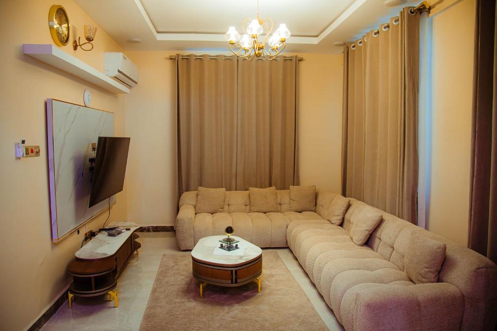 Χώρος καθιστικού στο Ais apartments