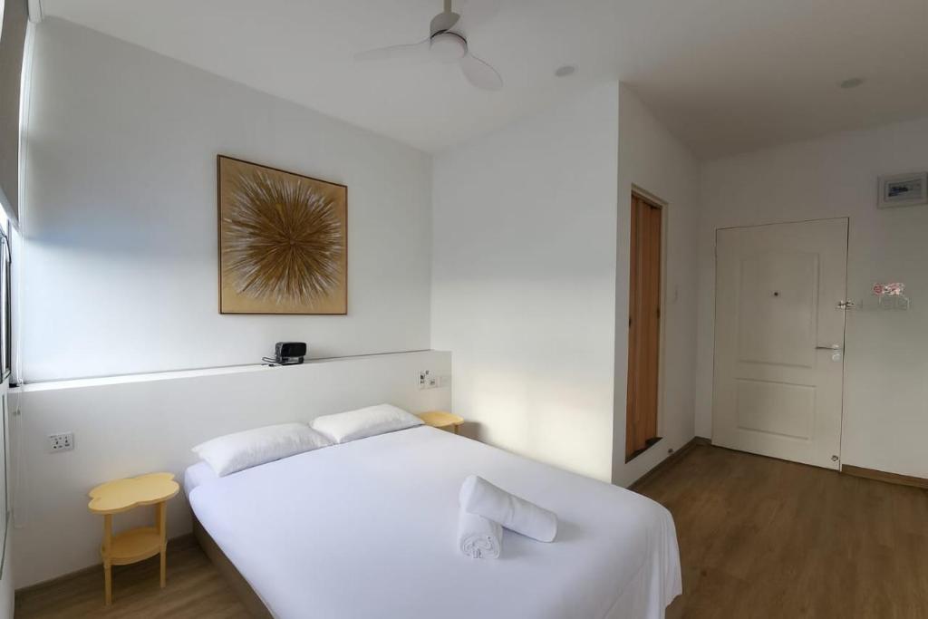 Luna Suites Comfort Stay in Lahad Datu - Deluxe Queen Room