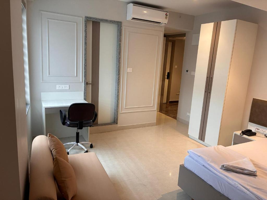 Swarn Hotel, Kolkata
