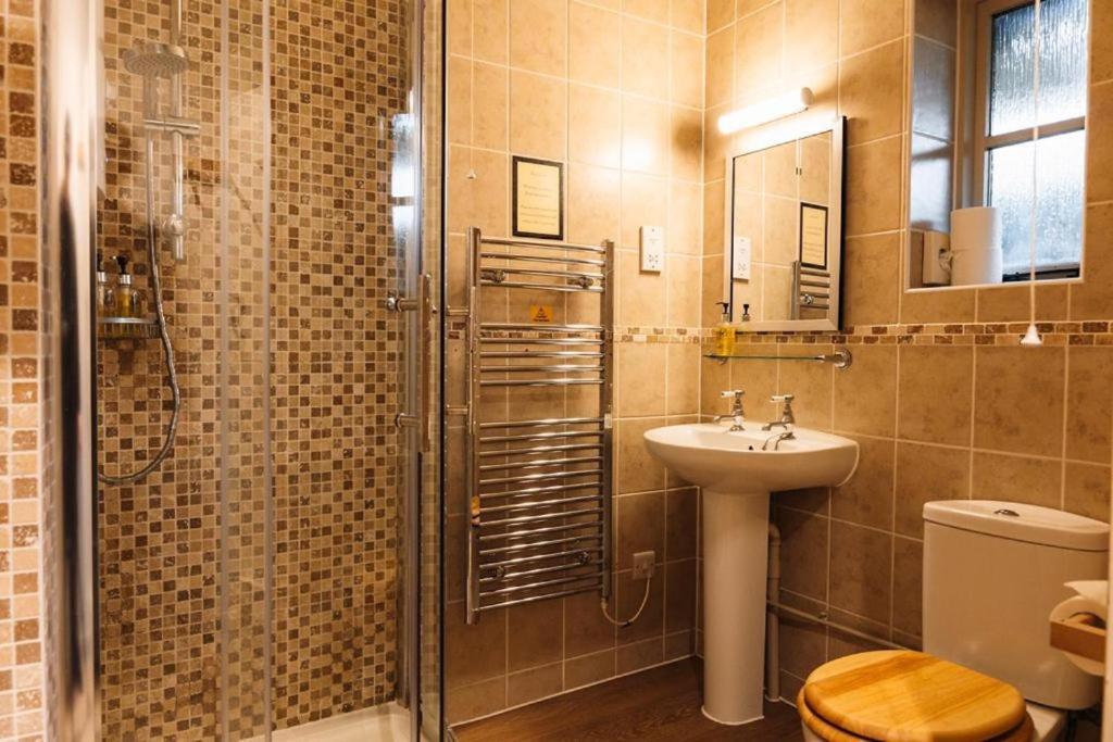 The Coach and Horses - Resim 3