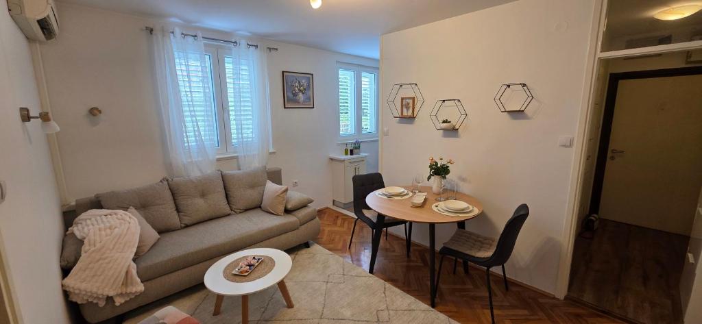 Apartment Paeonia