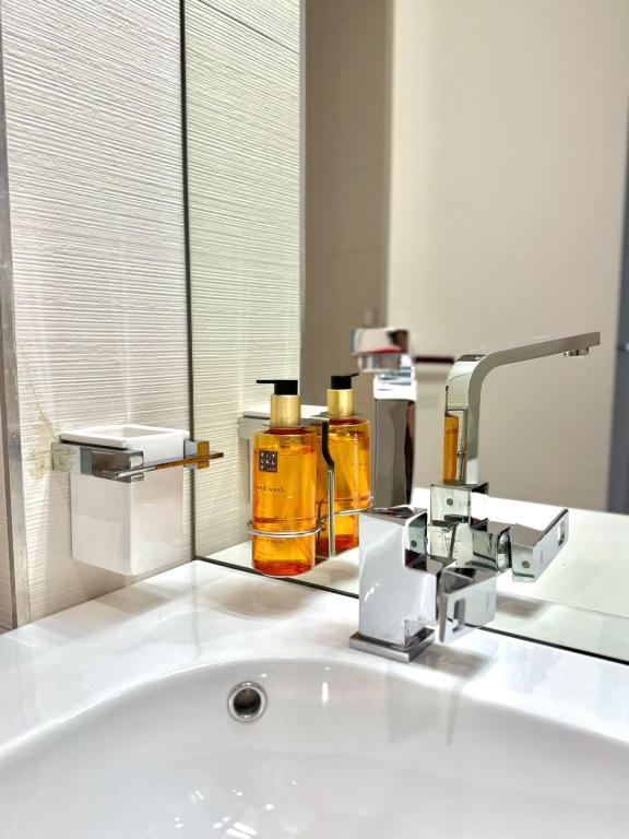 Condo Studio Plaza - 15