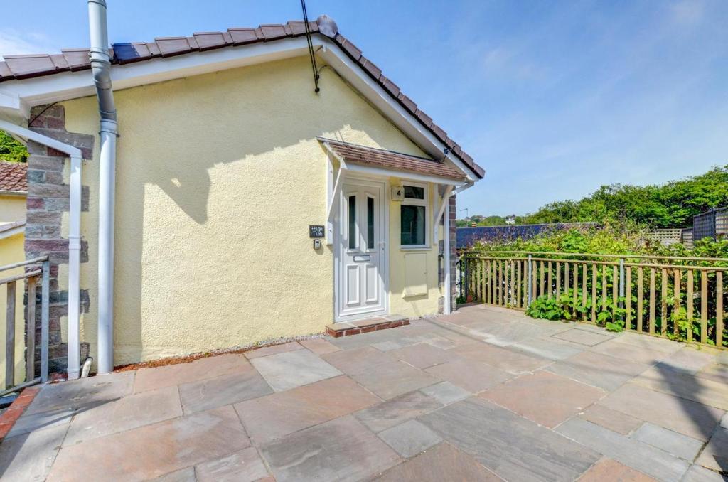 Το κτήριο όπου στεγάζεται  το διαμέρισμα