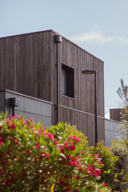 Côté Océan Resort - Three-Bedroom Duplex House