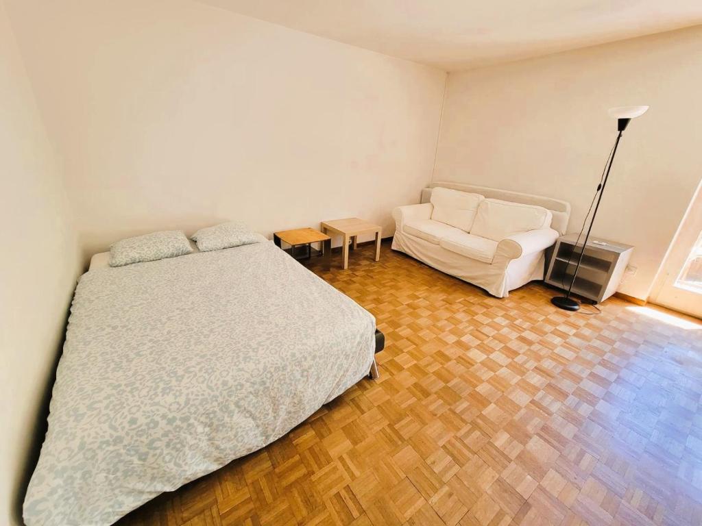 
Studio Apartment with Balcony
