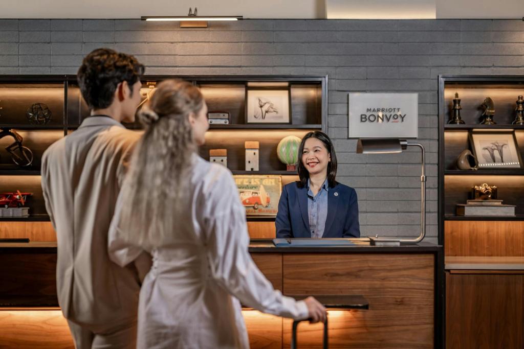 Four Points by Sheraton Bangkok, Sukhumvit 22 - Resim 16