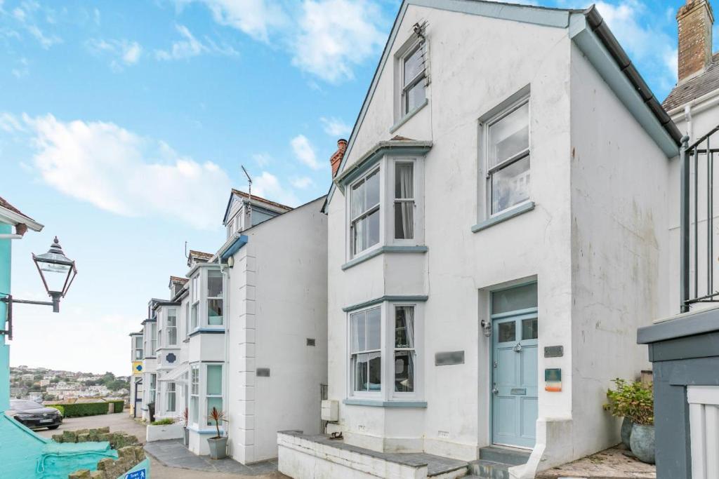 Hoone, kus puhkemaja asub