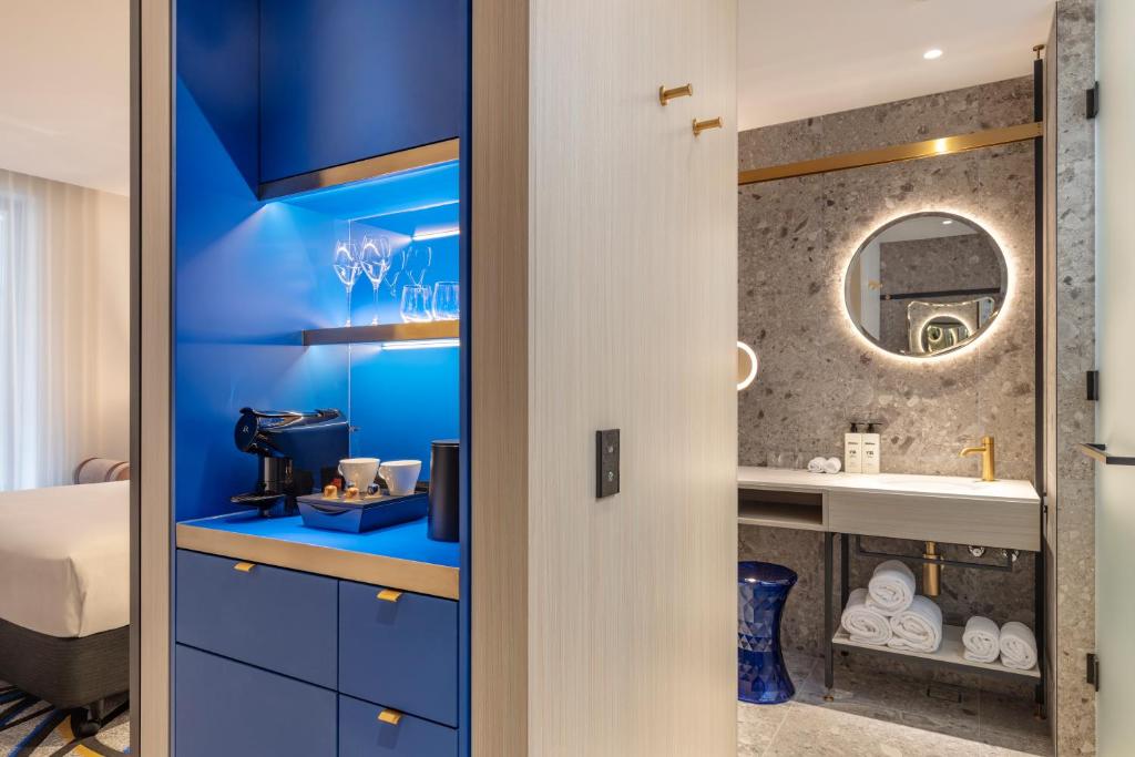 Hotel Indigo Melbourne Little Collins - Resim 16