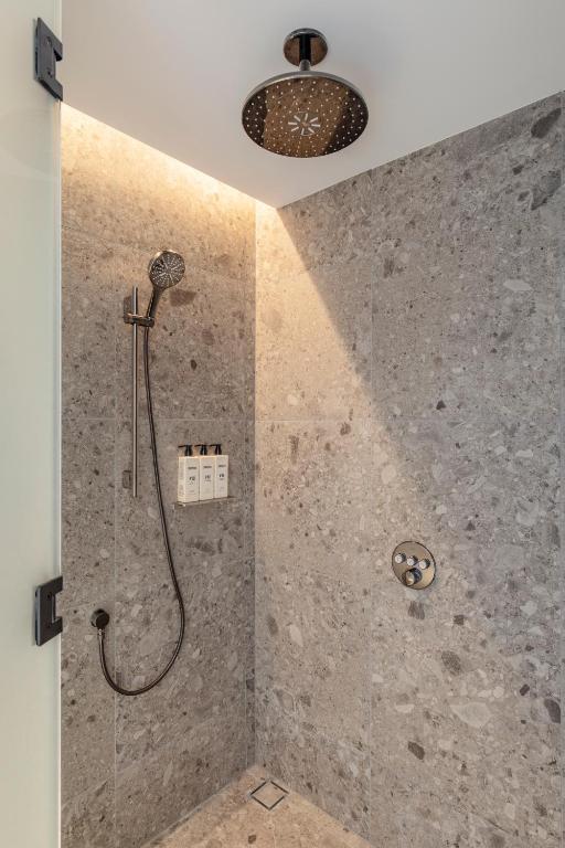 Hotel Indigo Melbourne Little Collins - Resim 36