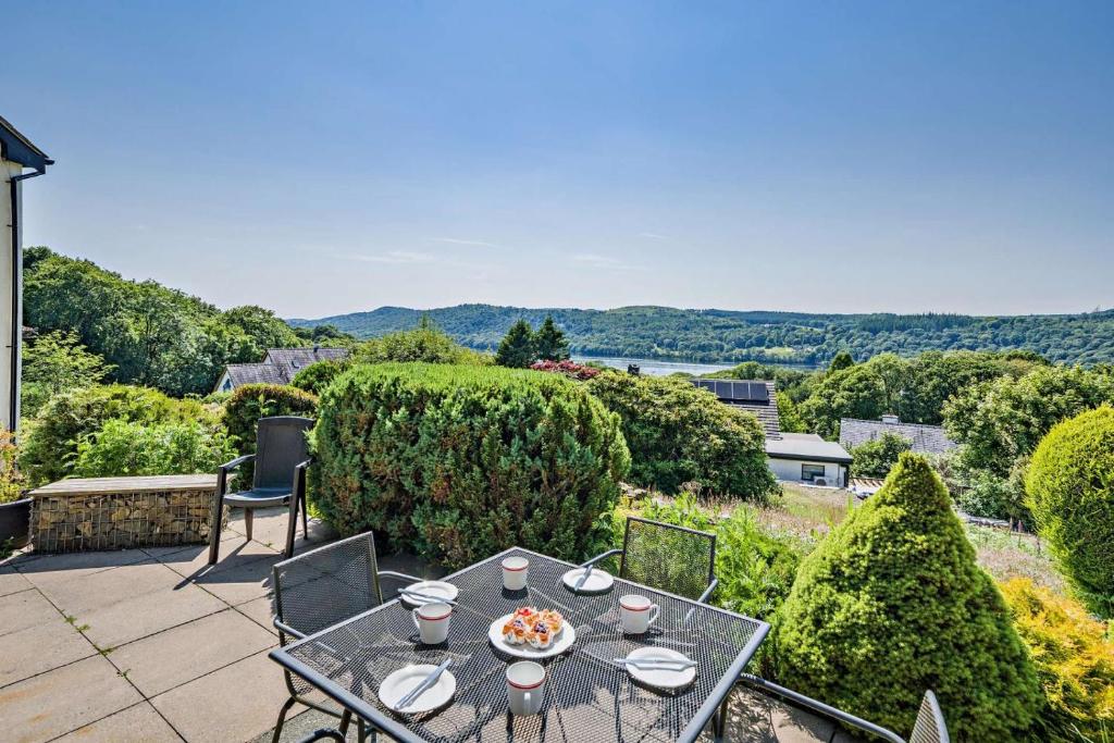 Природа в окрестностях дома для отпуска