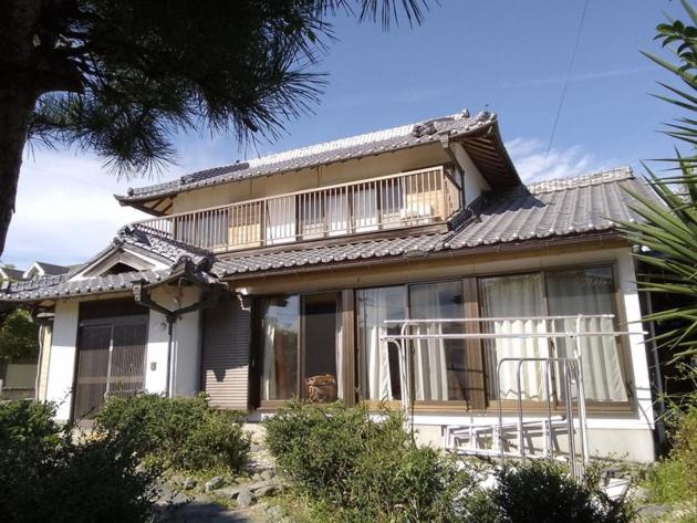 YoshinogawaにあるYoshinogawa - House - Vacation STAY 98528vのバルコニー付きの家