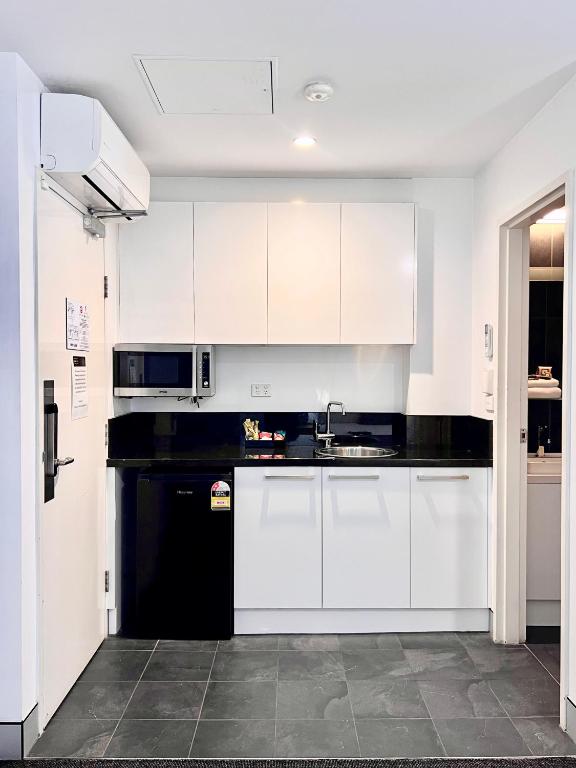 Crown on Darby Newcastle - Resim 19