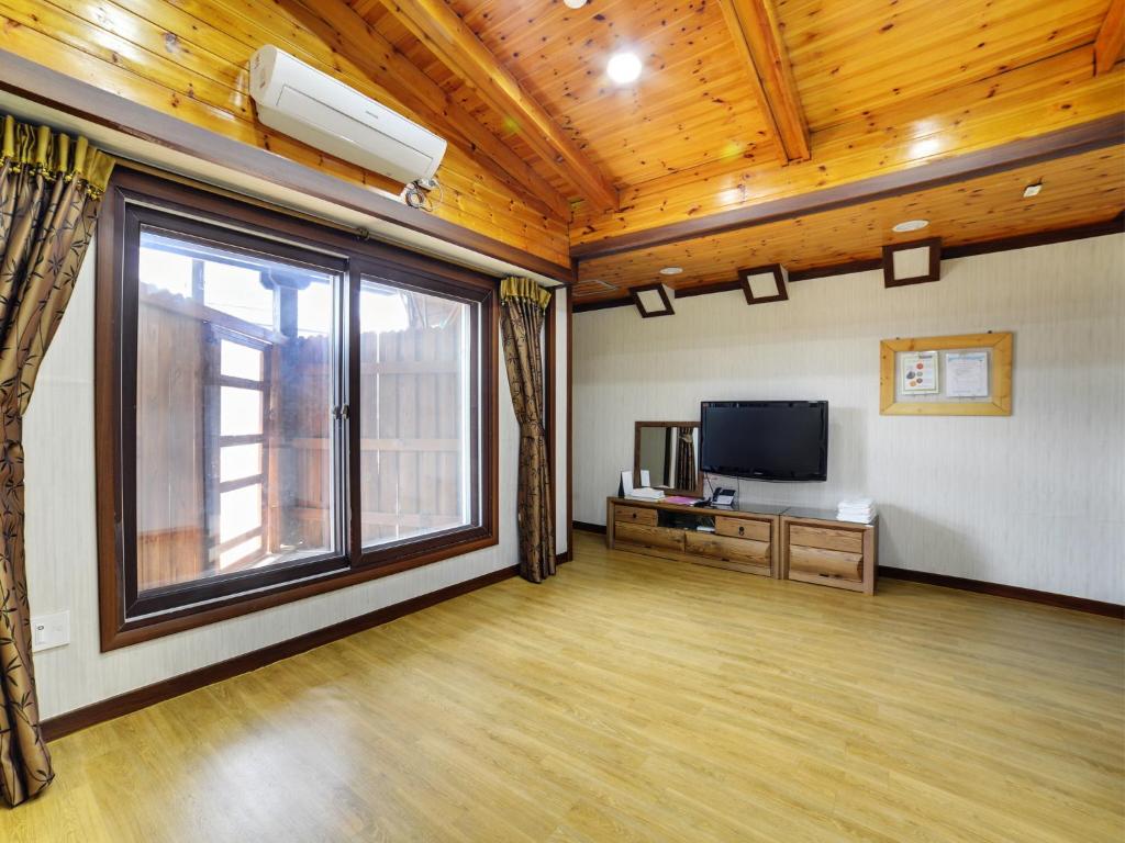 White Cabin - Sala Familiar De Lujo (6 Adultos)