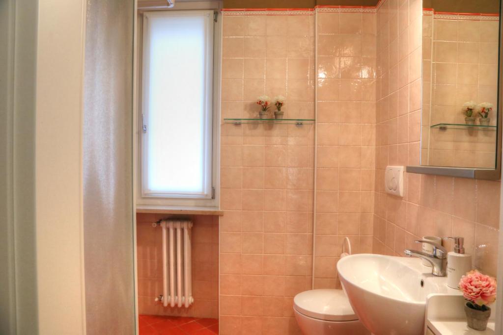 Koupelna v ubytování La Casetta di Lina Rooms and Apartments