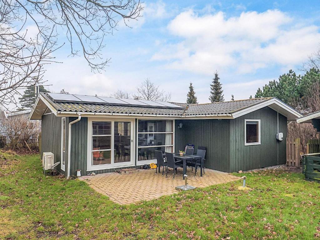 Το κτήριο όπου στεγάζεται  η παραθεριστική κατοικία