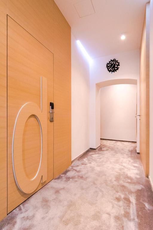 Bed & Atmosphere Rooms - 10