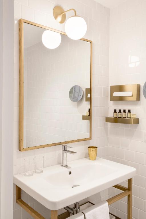 Hotel Midmost by Majestic Hotel Group - Resim 20