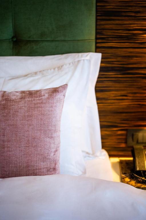 CRYSTAL Hotel Belgrade - Superior Double Or Twin Room