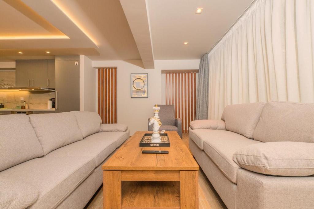 Pythagorio Apartment Piraeus Port Area Stay