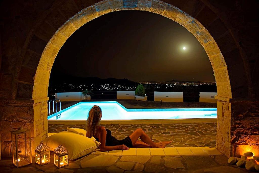 Πισίνα στο ή κοντά στο Mediterranean Villa Megara