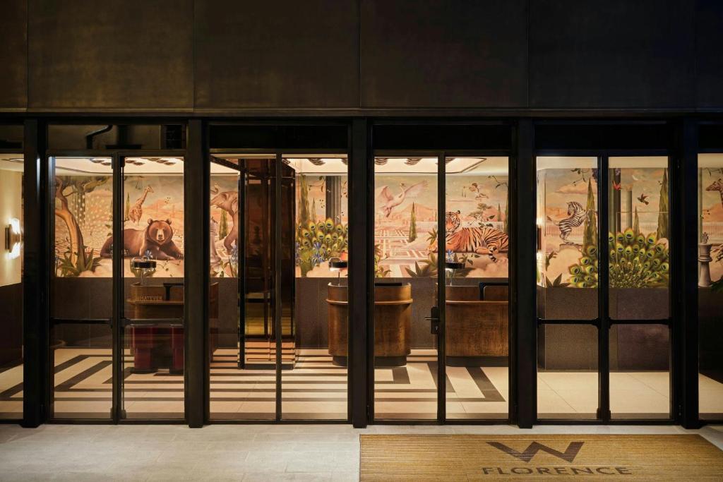 W Florence - Resim 10