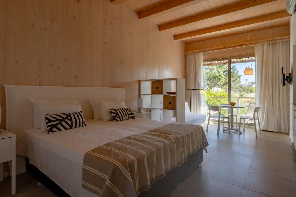 Anastasio Hotel & Beach Club - Familienstudio