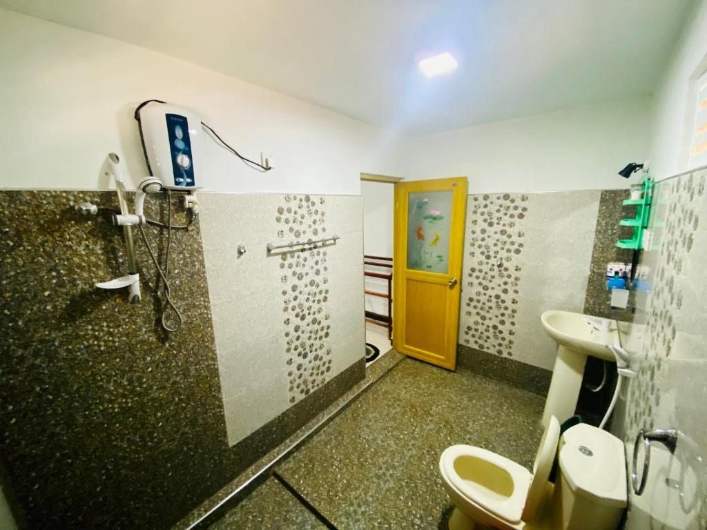 Panoramic Royal Villa - 15