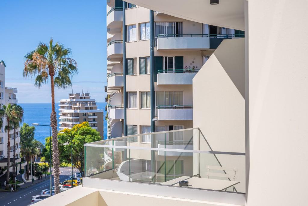 Vila Baleira Residence - Resim 6