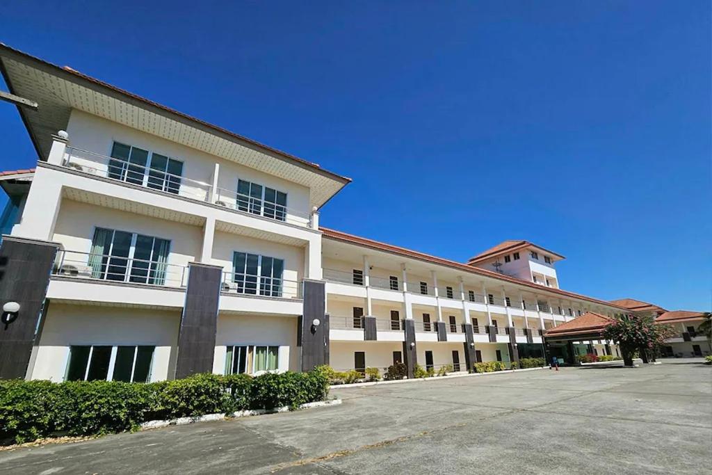 Grand Place Resort - Resim 17