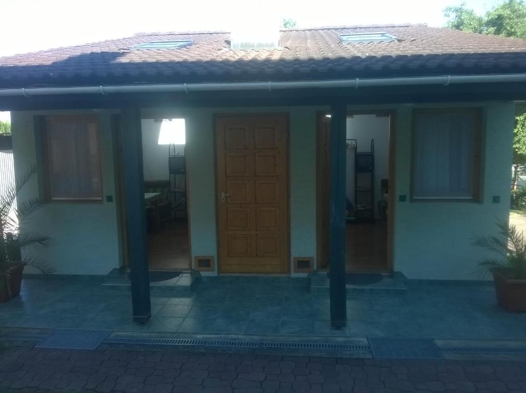 Budova, v ktorej sa apartmán nachádza