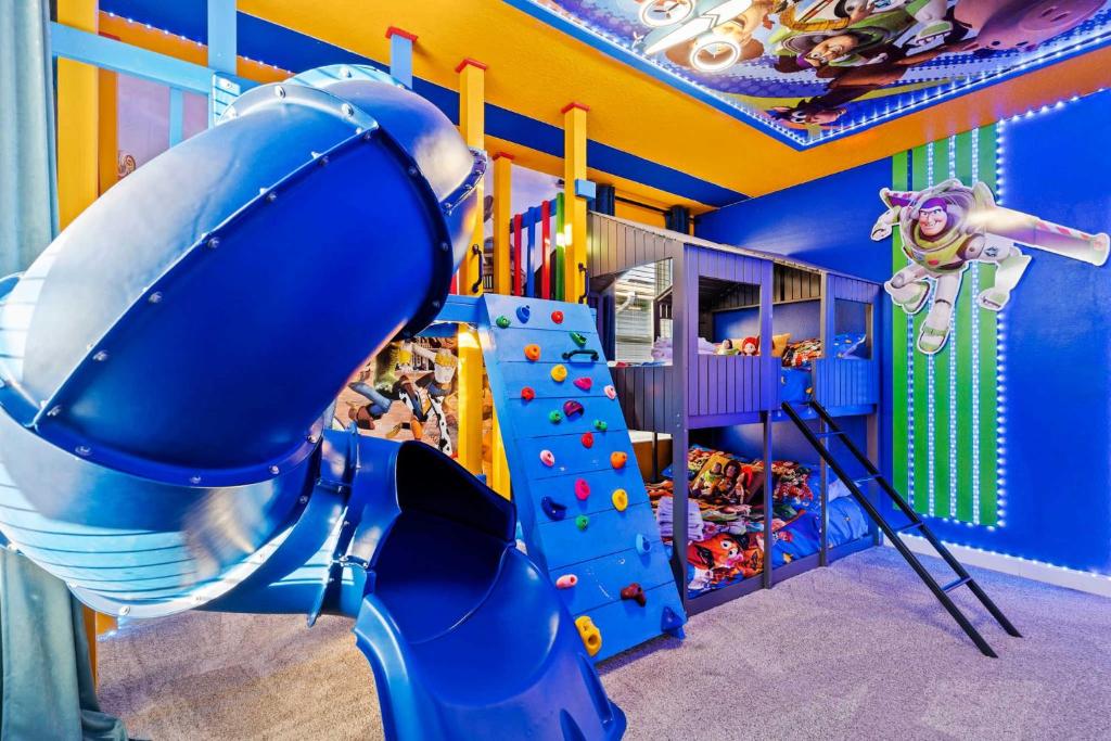 Disney Private Pool Hot Tub Game Room Themed Bedrooms. Book