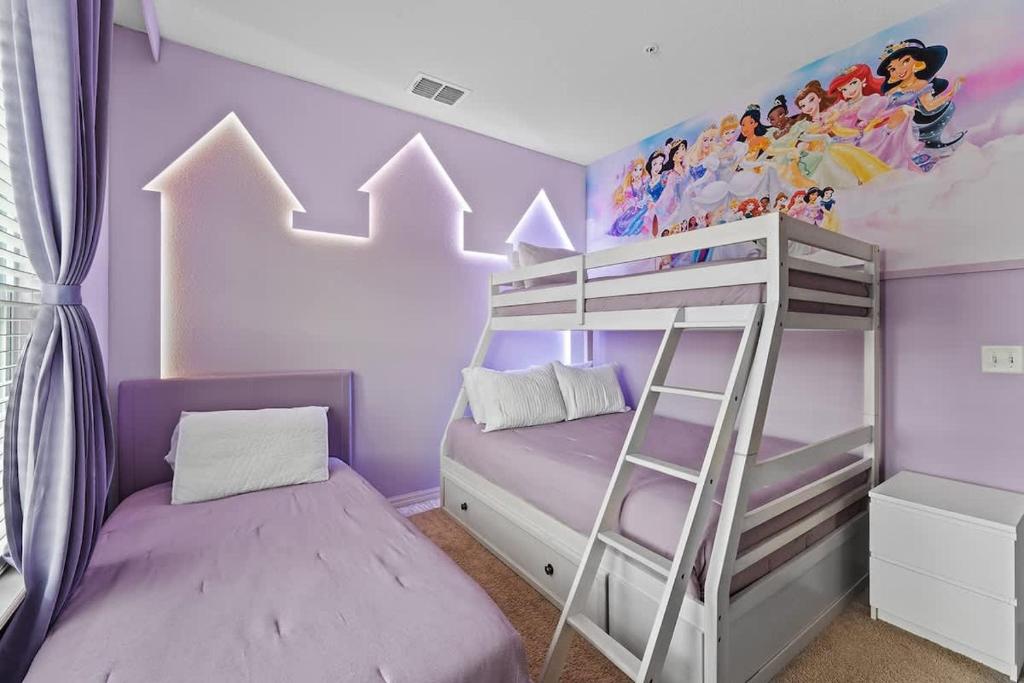 Disney Getaway Private Pool Themed Bedrooms. Book Now WLV83, Kissimmee