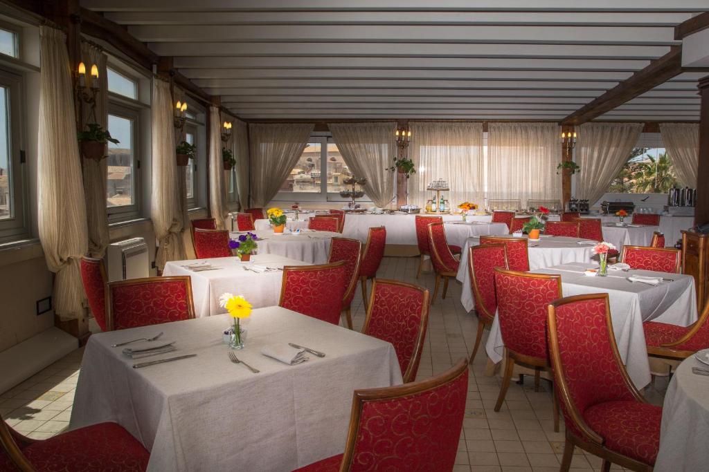Restaurace v ubytování Livingston Hotel