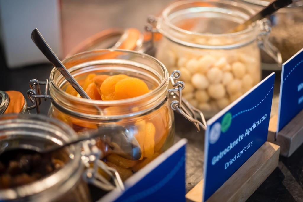 MEININGER Hotel Hamburg City Center - Resim 14