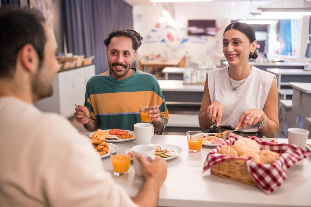 MEININGER Hotel Hamburg City Center - Resim 15