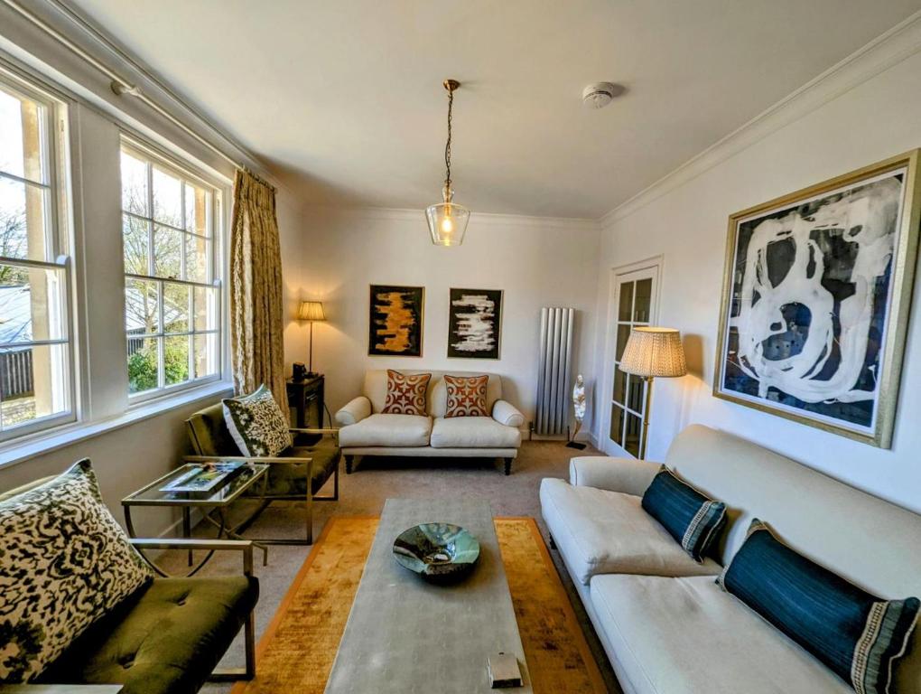 Posezení v ubytování 2 Bed in Bath oc-bhr46