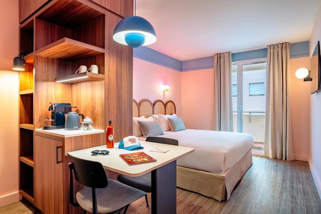 RockyPop Marseille Hôtel - Resim 14