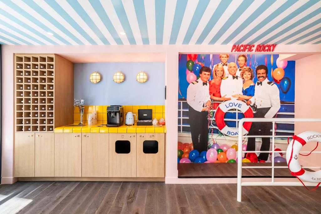 RockyPop Marseille Hôtel - Resim 9